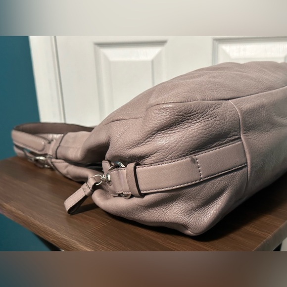 Coach Madison Maggie Taupe Leather Hobo Tote Carryall Shoulder Bag Purse - Picture 11 of 14